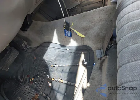 1999 Chevrolet Lumina z USA, uszkodzony, nr VIN 2G1WL52M0X9155770